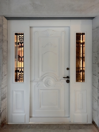 Парадная дверь после монтажа Парадная дверь после монтажа