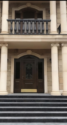 Парадная коттеджная дверь Парадная коттеджная дверь