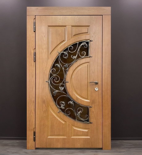 С фигурным стеклом С фигурным стеклом