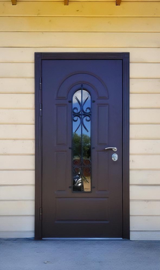 Входная дверь с решеткой Входная дверь с решеткой