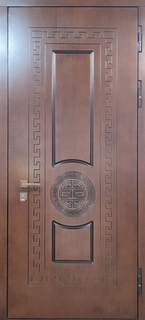 Стальная однопольная термодверь с фрезерованным рисунком «меандр» на плитах МДФ Стальная однопольная термодверь с фрезерованным рисунком «меандр» на плитах МДФ